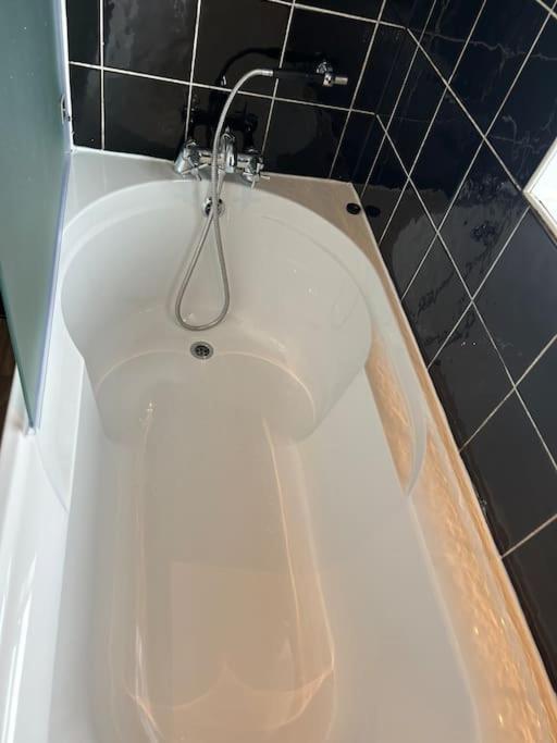 Modern & Spacious 4 Bedroom Home Crewe Luaran gambar